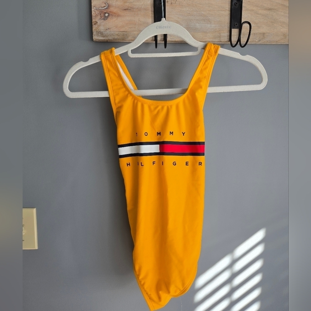 Tommy Hilfiger Girls Swimsuit One Piece Hygienic Lining 50+UPF Size XLARGE